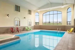 Days Inn by Wyndham Swift Current - Piscine