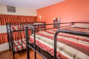 Red Rock Hostel - Zimmer