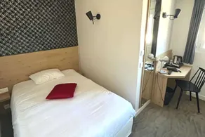Kyriad Vannes Centre Ville - Rom