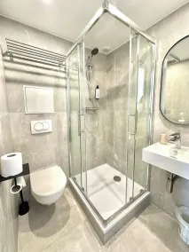 Brit Hotel Essentiel Reims Taissy - Badeværelse