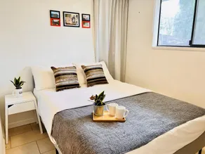 ART House Burnaby Two Bedrooms Suite - Room
