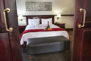 Court Classique Suite Hotel - Room