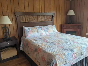 Riverboat Inn & Suites - Zimmer