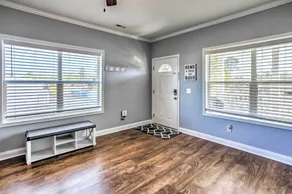Ocean Isle Beach Escape - Centrally Located! - Intérieur