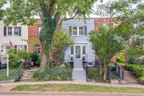 1 Mi to Old Town Alexandria: Townhome w/ Patio - Interni