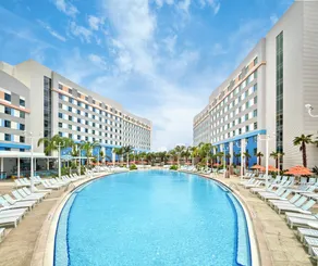 Universal's Endless Summer Resort - Surfside Inn and Suites - Piscina