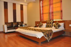 Hotel Mandakini Plaza - Room