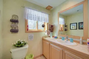 Bright Minong Vacation Rental on Little Sand Lake! - Interiör