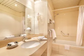 Hôtel Paix République - Salle de bain