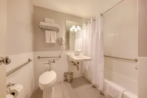 The Andrew Hotel - Habitación