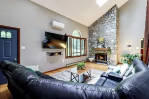 Lake Access & Private Hot Tub at Poconos Home! - Interior