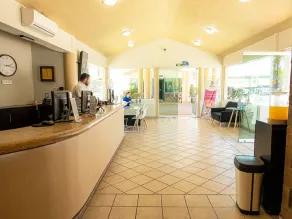 Hotel Splash Inn - Reception