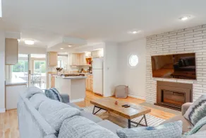 Kayaks, Paddleboat! Lakefront Retreat in Barnstead - Interior