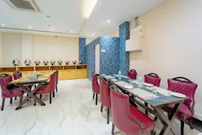 Aceotel Premier Vijay Nagar - Restaurant
