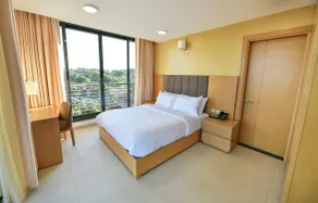 K Hotels Entebbe - Room