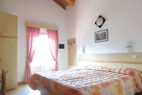 Liz Hotel & Apartments - Værelse