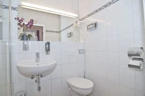Hotel West an der Bockenheimer Warte - Bathroom