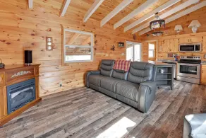 Plum Crazy: Frenchburg Cabin on 1 Acre - Interior
