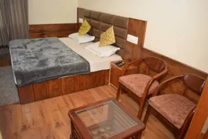 Mathan View Homestay - 3min Drive to Kullu-Manali Airport - Zimmer