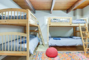 Cozy Vermont Escape w/ Deck, Near Skiing! - Interiør