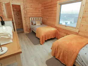 Cottage avec jacuzzi et jardin - Chambre