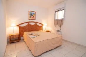Apartamento apto para niños con jardín y piscina | Vistas a la piscina | Al lado de la playa | Admite perro - Habitación