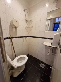 Hostel Estoril - Baño