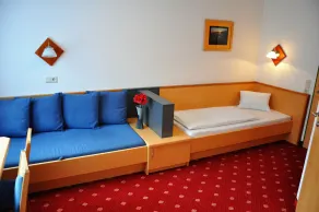 Double room, shower, toilet - Camera