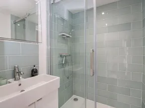 2 Church Street - Bathroom