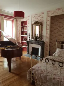 Chez Louise - Room