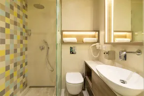 Garni Hotel D10 - Bathroom