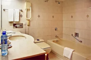 Dolton Hotel Changsha - Bathroom