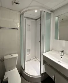 ibis budget Cahors - Salle de bain