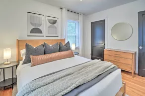 Dreamy St Charles Retreat w/ Furnished Patio! - Interior