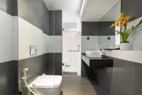 Dancentre Luxury Hotel Near SECC formerly Sunshine Garden Hotel - Salle de bain