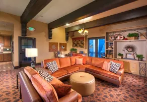 Bluebird Suites in Santa Clara - Sitzecke in der Lobby
