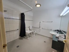 Crystal Inn - Bathroom