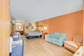 Hotel O Deluxe Inn Kingstree SC HWY 52 - Zimmer