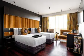 QT Perth - Room