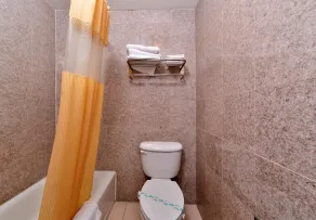 Americas Best Value Inn Pasadena - Salle de bain