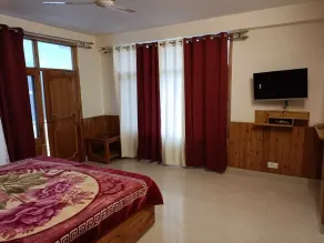 New Himank Homestay - Room