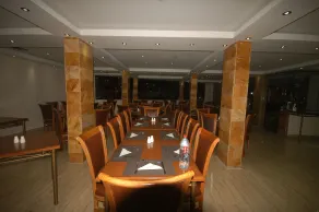 Sharah Mountains Hotel - Restaurant