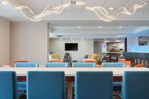 Holiday Inn Express & Suites Cincinnati Riverfront by IHG - Restaurant