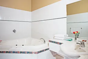 VR Hamilton - Salle de bain