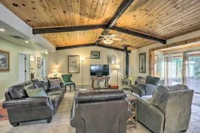 Breezy Prescott Home on 3 Acres with Mtn View Patio - Innenbereich