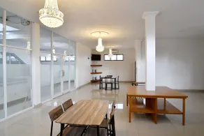 Rich Guesthouse - Interior entrance