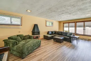 2 Mi to Dtwn Newark: Pet-friendly Home! - Interior