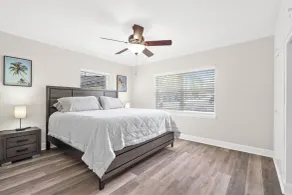Wills off Wilton Drive 2 bed and 1 bath plus Den with Heated Pool - Rum