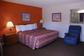 America's Best Inn and Suites Emporia - Chambre