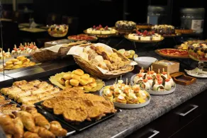 Prezident Hotel Novi Sad - Outdoor Pool & Spa - Restaurant